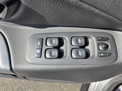 Used 2003 Volvo XC90 T6 image 32