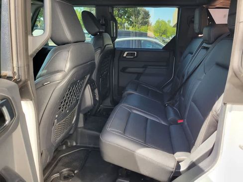 Used 2025 Ford Bronco Big Bend w/ Black Diamond Package AWD/4WD image 5