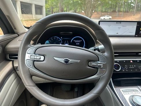 Used 2024 Genesis GV80 2.5T w/ Prestige Package AWD/4WD image 11