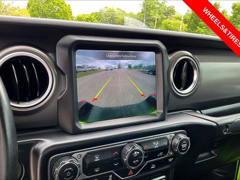 Used 2021 Jeep Gladiator Rubicon AWD/4WD image 18