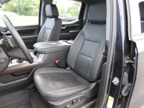 Used 2022 GMC Sierra 1500 SLT w/ SLT Premium Package AWD/4WD image 19