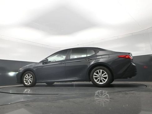 Used 2025 Toyota Camry Hybrid FWD image 24