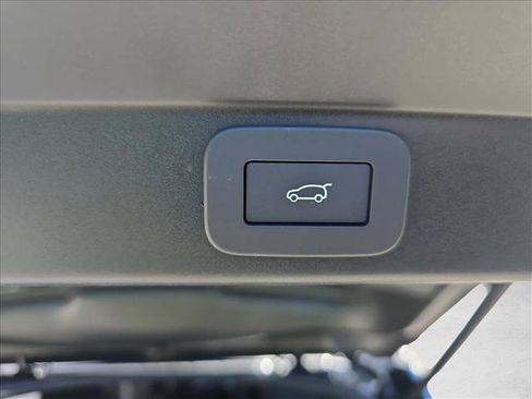 New 2026 Land Rover Range Rover Sport SE AWD/4WD image 13