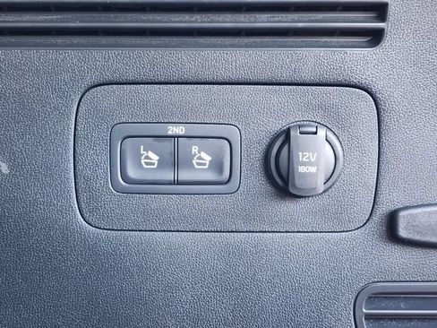Certified 2023 Kia Sorento SX FWD image 19