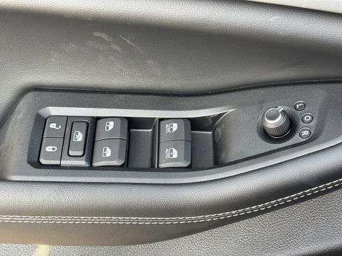 New 2025 Jeep Grand Cherokee L Limited w/ Trailer Tow Package image 23