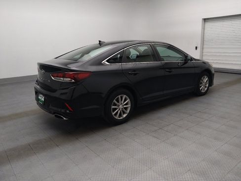 Used 2019 Hyundai Sonata SE w/ Winter Weather Package FWD image 10