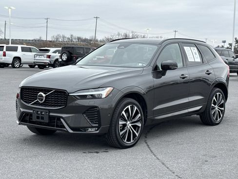 Used 2023 Volvo XC60 B5 Ultimate w/ Climate Package image 27