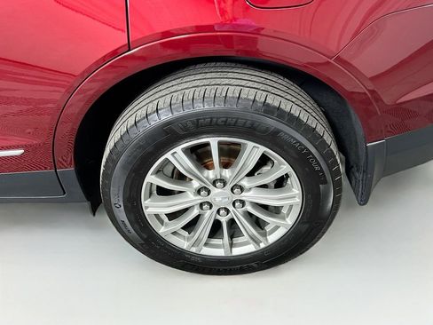 Used 2018 Cadillac XT5 Luxury w/ Driver Awareness Package image 28