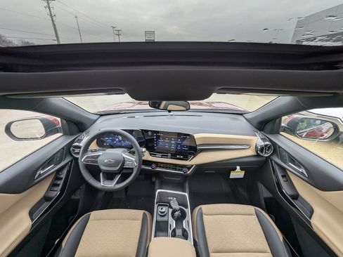 New 2026 Chevrolet Equinox ACTIV w/ LPO, Floor Liner Package image 17