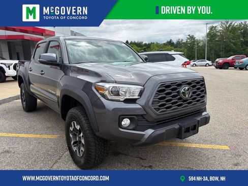 Used 2021 Toyota Tacoma TRD Off-Road AWD/4WD image 7