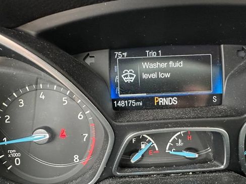 Used 2015 Ford Focus Titanium w/ Titanium Technology Package FWD image 10