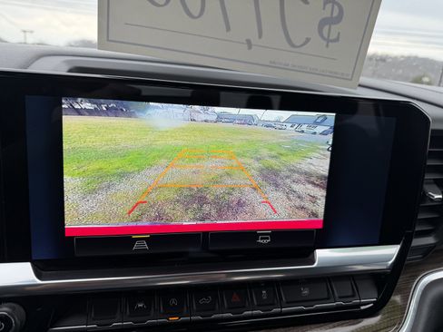 Used 2023 Chevrolet Silverado 1500 LT image 16