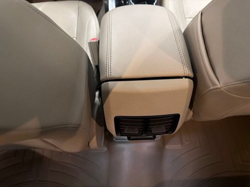 Used 2014 Ford Escape Titanium w/ Equipment Group 401A FWD image 24