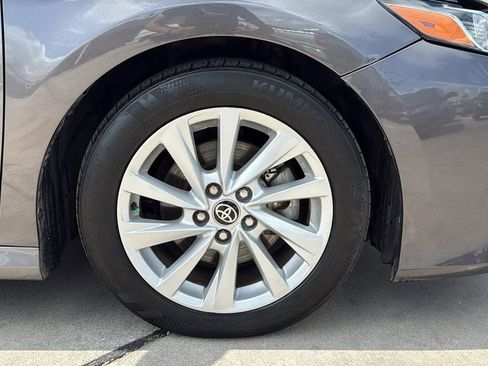 Used 2022 Toyota Camry LE FWD image 33