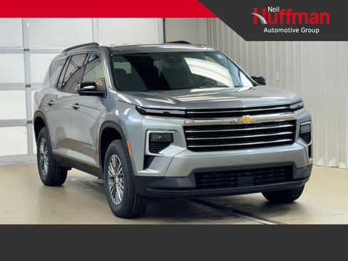 New 2026 Chevrolet Traverse LT FWD image 1