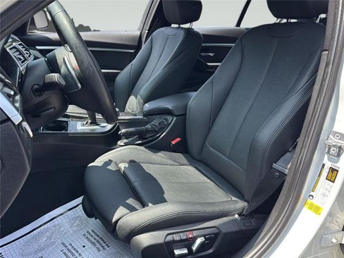 Used 2018 BMW 328d Sedan RWD image 14