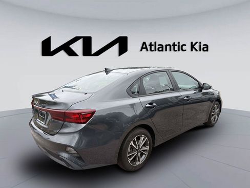 Certified 2023 Kia Forte LXS FWD image 6