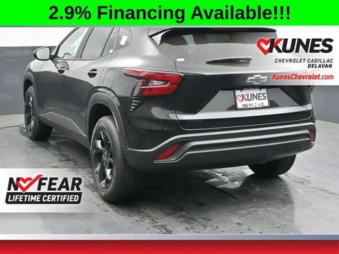 New 2026 Chevrolet Trax LT w/ Driver Confidence Package FWD image 6