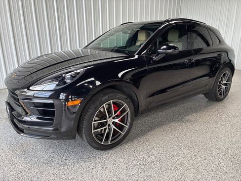 Used 2023 Porsche Macan S image 1