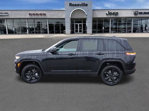 New 2025 Jeep Grand Cherokee Limited w/ Black Appearance Package image 6