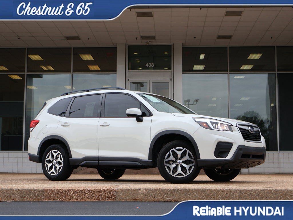 Used 2019 Subaru Forester Premium AWD/4WD image 2