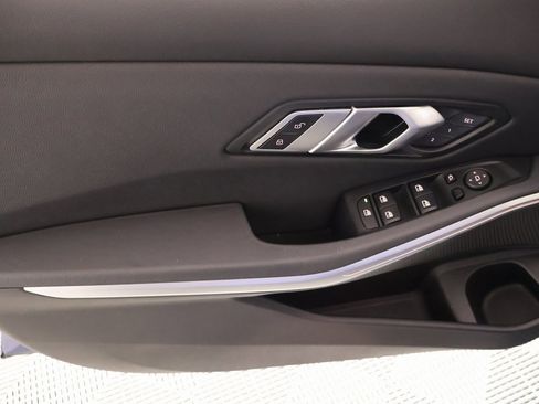 Used 2021 BMW 330i Sedan w/ Convenience Package image 18