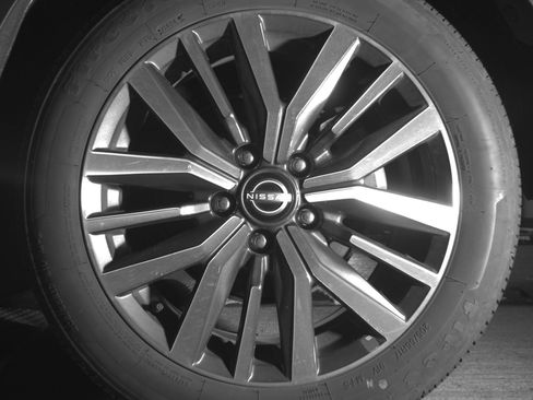 Used 2024 Nissan Kicks SV FWD image 14