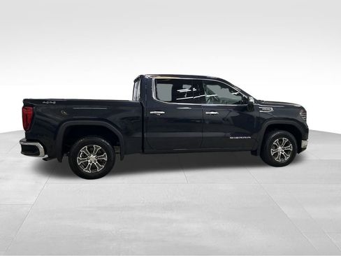 Used 2025 GMC Sierra 1500 SLT image 6