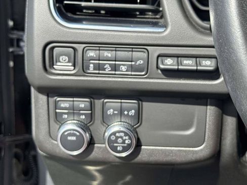 Used 2022 GMC Yukon AT4 w/ Technology Package AWD/4WD image 23