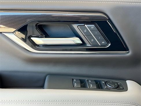 New 2026 GMC Yukon XL Elevation w/ Elevation Premium Package image 13