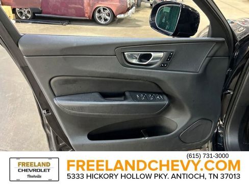 Used 2023 Volvo XC60 B5 Plus image 21