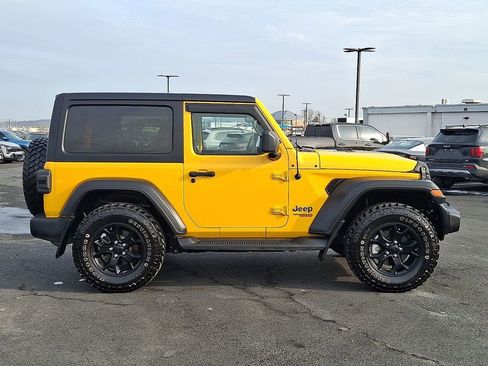 Used 2021 Jeep Wrangler Sport image 7