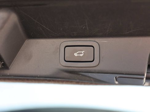 Used 2015 Land Rover Range Rover Sport HSE AWD/4WD image 16