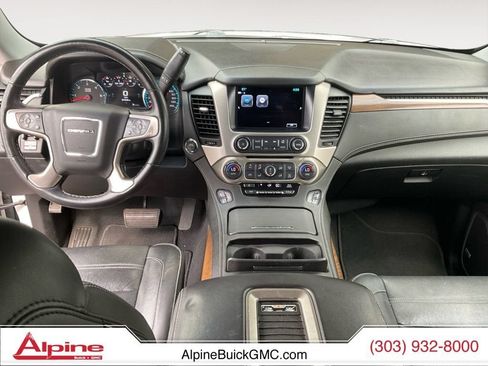 Used 2020 GMC Yukon XL Denali w/ Denali Ultimate Package AWD/4WD image 10