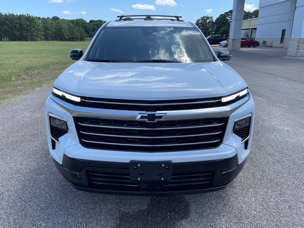 New 2026 Chevrolet Traverse High Country w/ LPO, Floor Liner Package FWD image 10