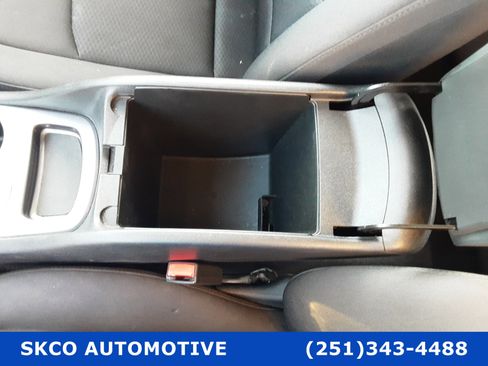 Used 2019 Chevrolet Malibu LS image 24