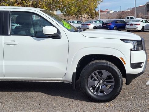 Used 2025 Nissan Frontier SV image 2