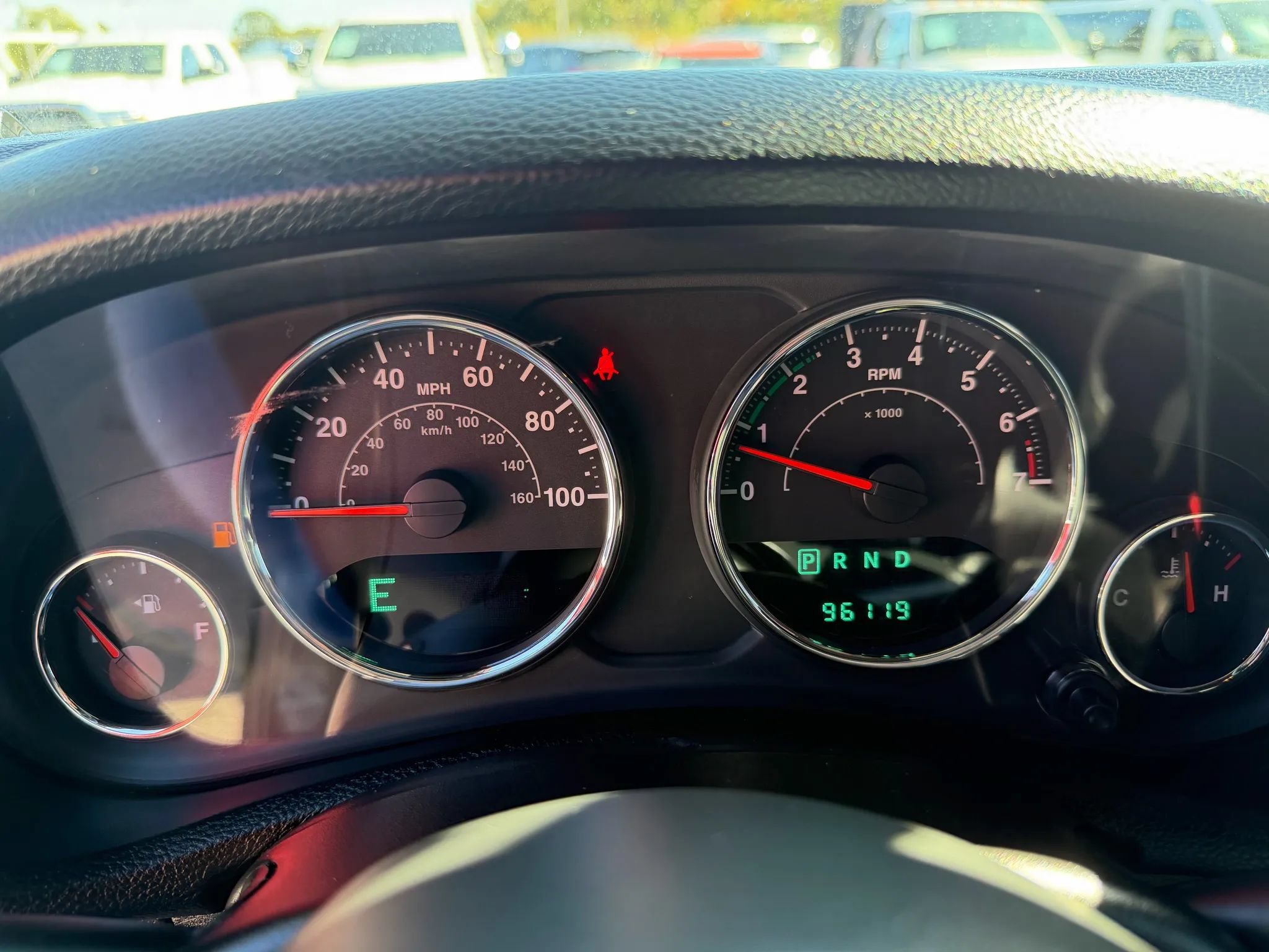 Used 2014 Jeep Wrangler Unlimited Sahara w/ Dual Top Group AWD/4WD image 7