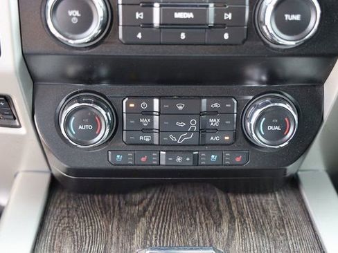 Used 2021 Ford F250 Lariat w/ Lariat Ultimate Package image 20