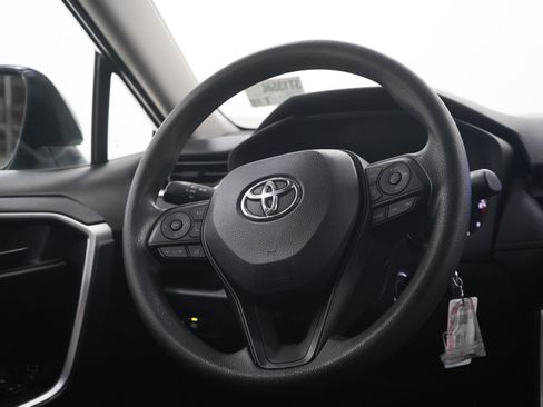 Used 2023 Toyota RAV4 LE AWD/4WD image 14