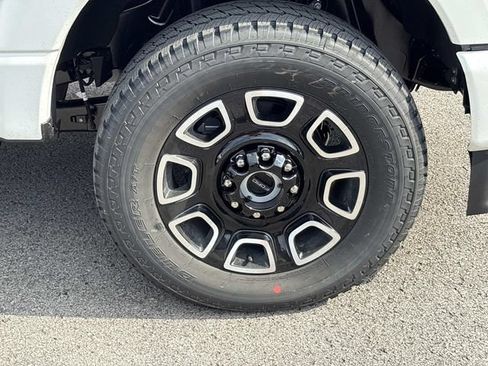 New 2026 Ford F250 Platinum AWD/4WD image 9