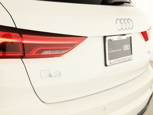 Certified 2023 Audi Q3 2.0T Premium Plus w/ Premium Plus Package AWD/4WD image 32