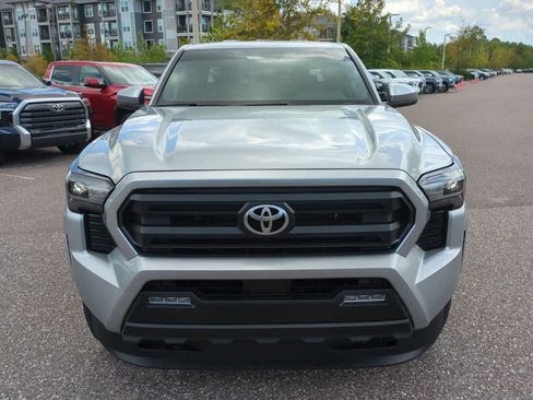 Certified 2025 Toyota Tacoma SR5 RWD image 9