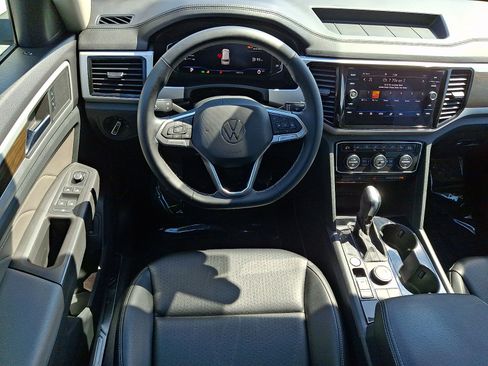 Used 2022 Volkswagen Atlas SE image 12
