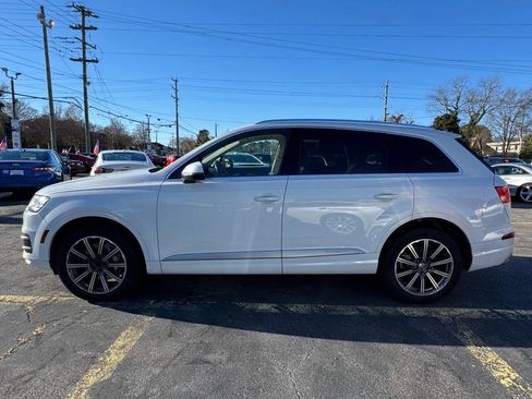 Used 2017 Audi Q7 3.0T Premium w/ Towing Package image 9