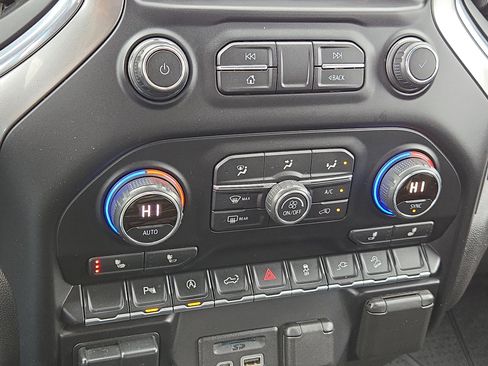 Used 2020 Chevrolet Silverado 1500 LTZ w/ Safety Package image 29