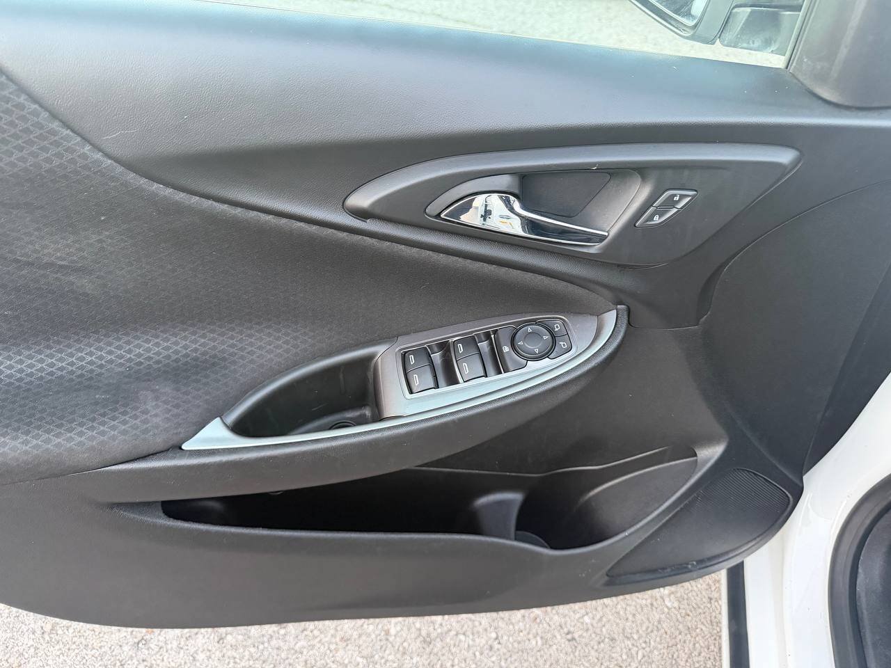 Used 2018 Chevrolet Malibu LS FWD image 16