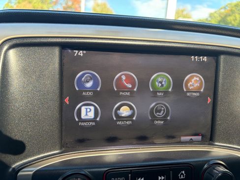 Used 2015 GMC Sierra 2500 Denali w/ Suspension Package, Off-Road image 31