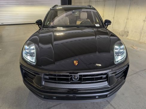 New 2025 Porsche Macan image 11