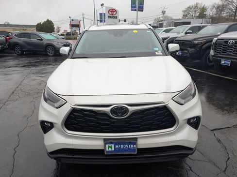Certified 2024 Toyota Highlander XLE AWD/4WD image 12